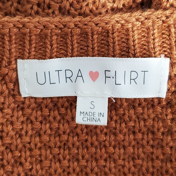 Ultra Flirt Crochet Knit Tie Halter Neck Dress NEW NWT Size S (Juniors) - Picture 10 of 13